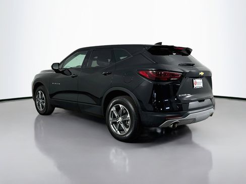 Used 2025 Chevrolet Blazer LT AWD/4WD image 5
