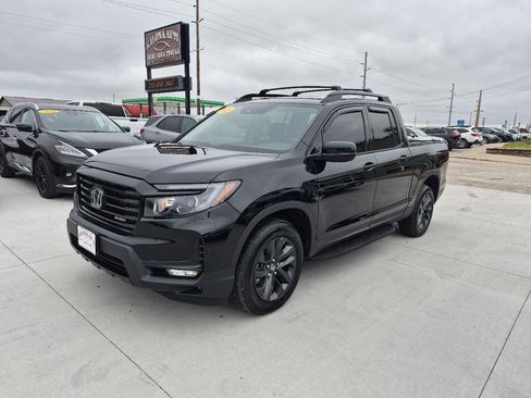 Used 2023 Honda Ridgeline Sport image 2