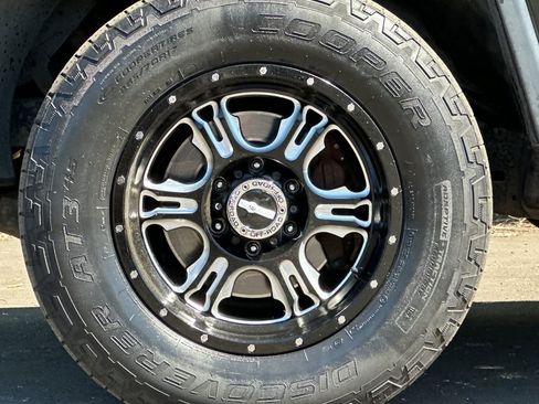 Used 2007 Toyota FJ Cruiser 4WD image 25