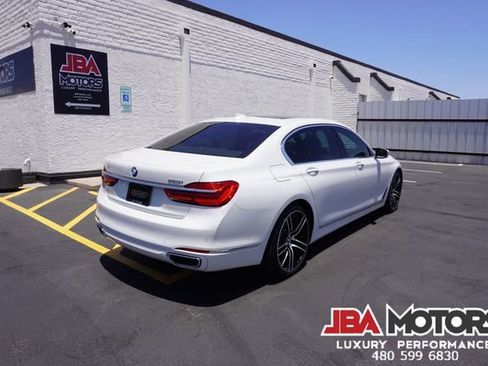 Used 2018 BMW 750i RWD image 20