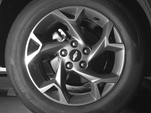 Used 2025 Chevrolet Trax LT FWD image 15