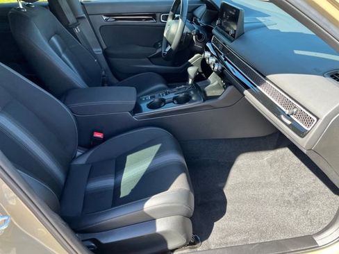 Certified 2025 Honda Civic Sport image 22