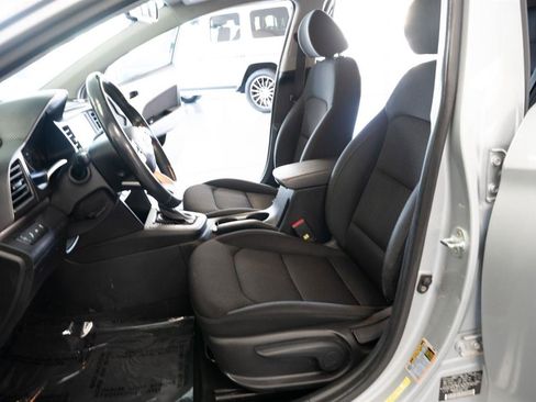 Used 2020 Hyundai Elantra Value Edition w/ Cargo Package (C1) image 10