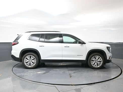 Used 2024 GMC Acadia Elevation AWD/4WD image 4