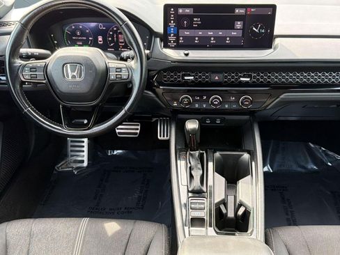 Used 2024 Honda Accord Sport image 27