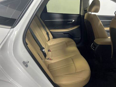 Used 2025 Hyundai Sonata Limited w/ Winter Weather Package image 29