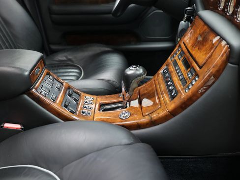 Used 2001 Bentley Arnage Red Label image 87