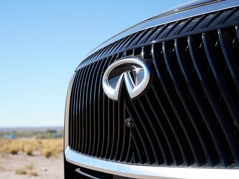 New 2026 INFINITI QX80 Pure w/ Cargo Package image 3