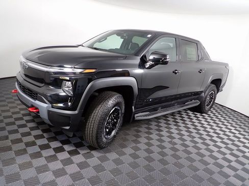 New 2026 Chevrolet Silverado EV Trail Boss w/ Plus Package image 13