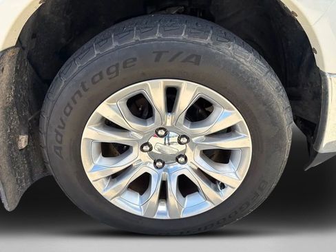 Used 2018 RAM 1500 Laramie Longhorn AWD/4WD image 12