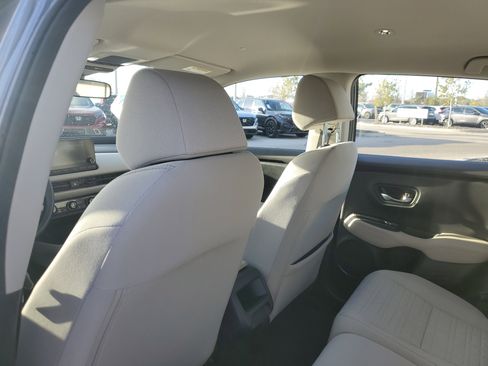 Used 2023 Honda HR-V LX image 15