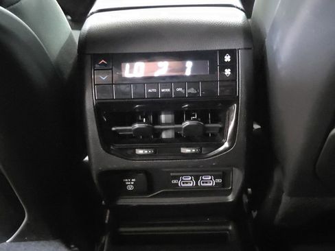 Used 2021 Jeep Grand Cherokee L Laredo AWD/4WD image 15