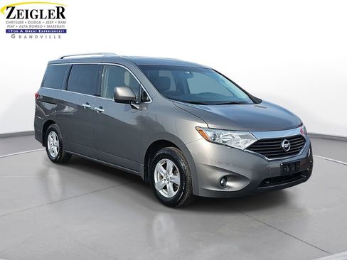 Used 2014 Nissan Quest SV w/ Leather Package image 3