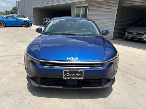 Used 2025 Kia K4 FWD image 2