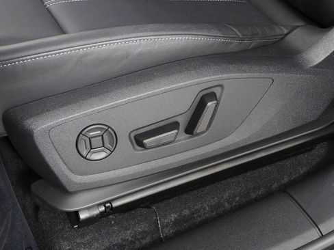 Used 2025 Audi Q6 e-tron Premium Plus w/ Premium Plus image 23