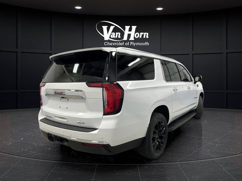 Used 2022 GMC Yukon XL SLT w/ SLT Luxury Package AWD/4WD image 7