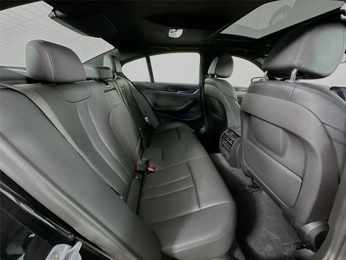 Used 2019 BMW 530i xDrive w/ Convenience Package image 28