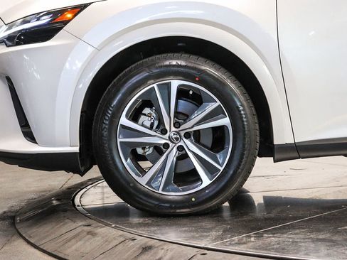 Used 2024 Lexus RX 350 Premium w/ Accessory Package (Z1) FWD image 9