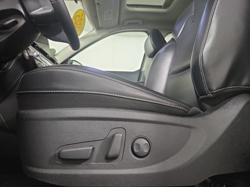 Used 2025 Kia Telluride S AWD/4WD image 32