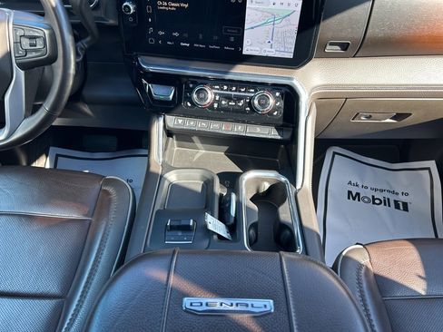 Used 2024 GMC Sierra 2500 Denali w/ Technology Package image 19