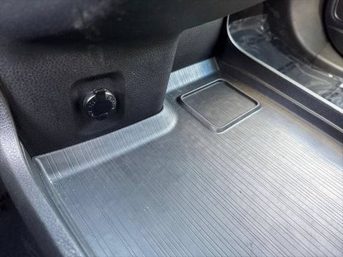 Certified 2024 Toyota Sienna XLE Woodland Edition AWD/4WD image 58