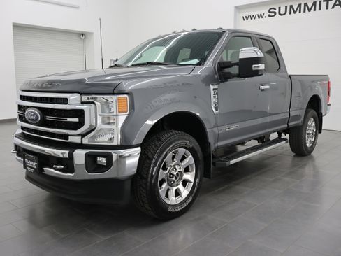 Used 2022 Ford F350 Lariat w/ Chrome Package AWD/4WD image 7