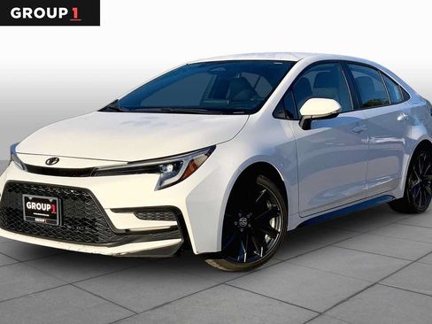 Used 2024 Toyota Corolla SE FWD image 1