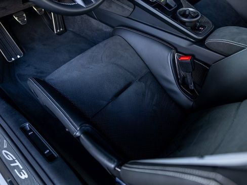 Used 2023 Porsche 911 GT3 image 45