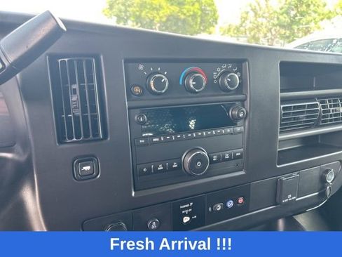 Used 2024 GMC Savana 2500 w/ Driver Convenience Package image 15