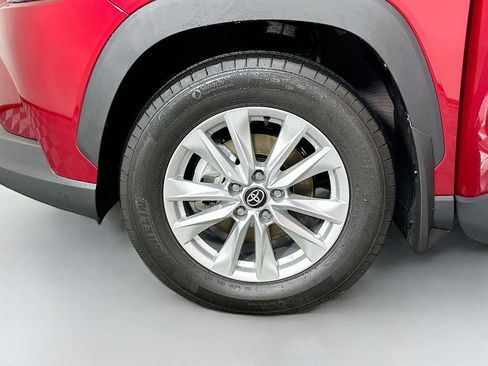 Used 2026 Toyota Corolla Cross LE FWD image 30