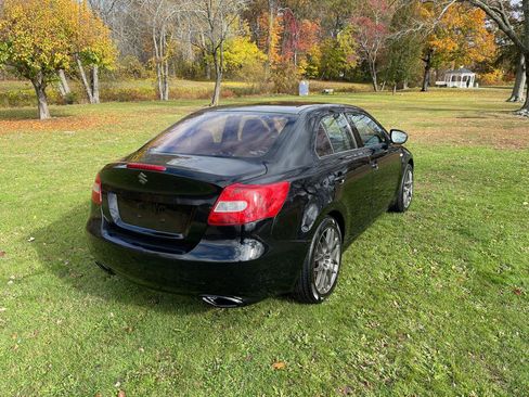 Used 2010 Suzuki Kizashi GTS image 17