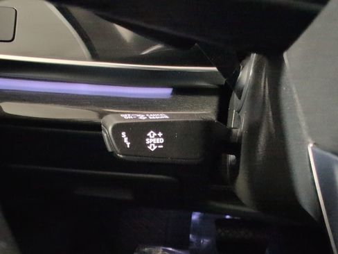 Used 2022 Audi Q7 3.0T Premium image 15