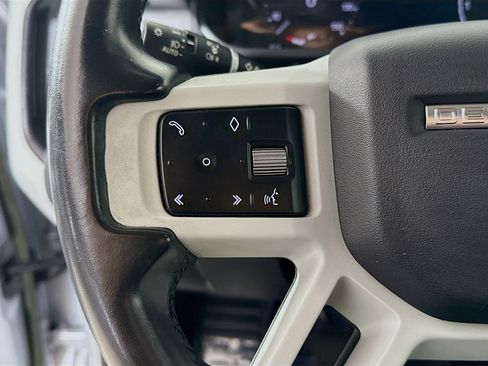 Used 2023 Land Rover Defender 110 S image 14