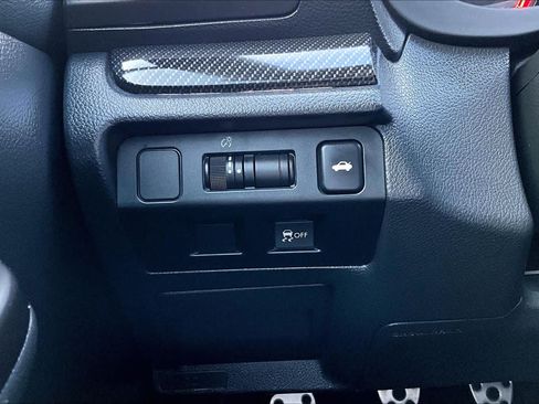 Used 2017 Subaru WRX STI AWD/4WD image 32