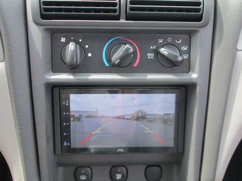 Used 2004 Ford Mustang Premium image 13