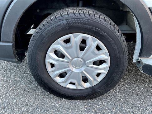 Used 2024 Ford Transit 250 Low Roof w/ Exterior Upgrade Package RWD image 9