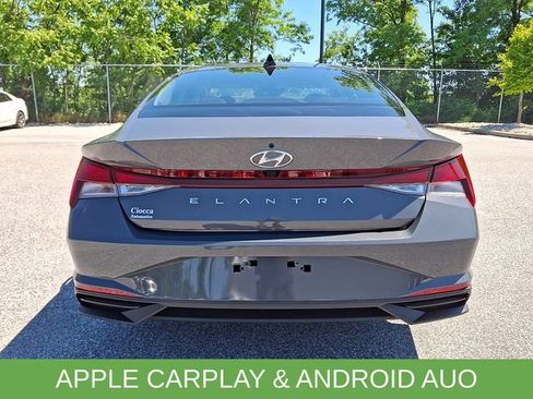 Used 2023 Hyundai Elantra SEL FWD image 9