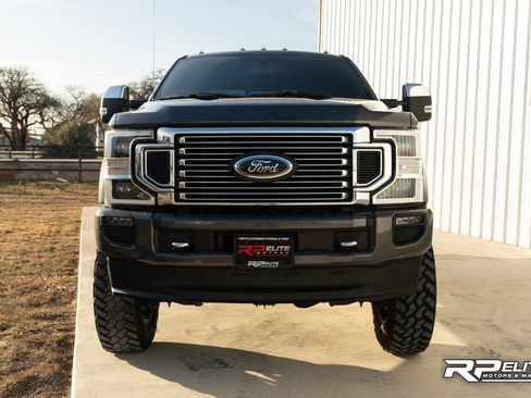 Used 2020 Ford F350 Platinum w/ FX4 Off-Road Package image 19