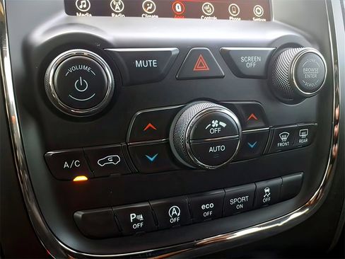 Used 2019 Dodge Durango GT image 9