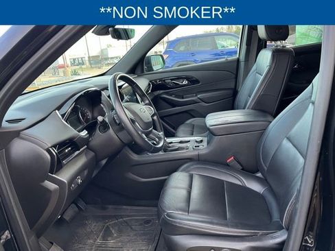 Used 2022 Chevrolet Traverse RS w/ LPO, Floor Liner Package image 6