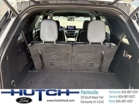 Used 2025 Ford Explorer ST-Line AWD/4WD image 18