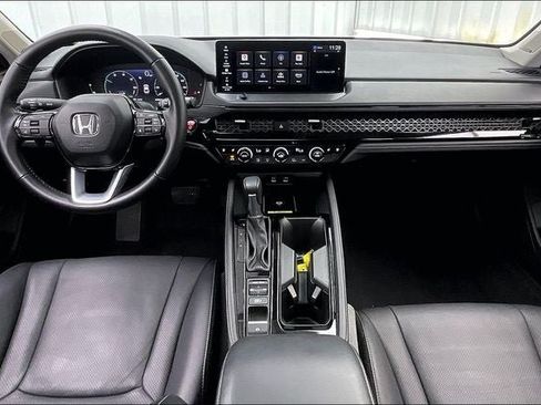 Used 2024 Honda Accord Touring image 15