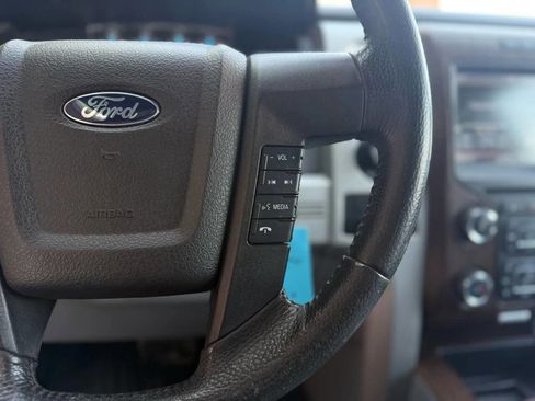 Used 2014 Ford F150 Lariat w/ Lariat Chrome Package image 9
