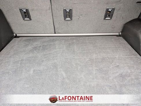 Used 2025 Chevrolet Equinox LT image 28