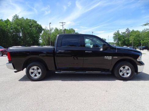 Used 2020 RAM 1500 4x4 Crew Cab Classic Tradesman w/ Chrome Appearance Package image 38