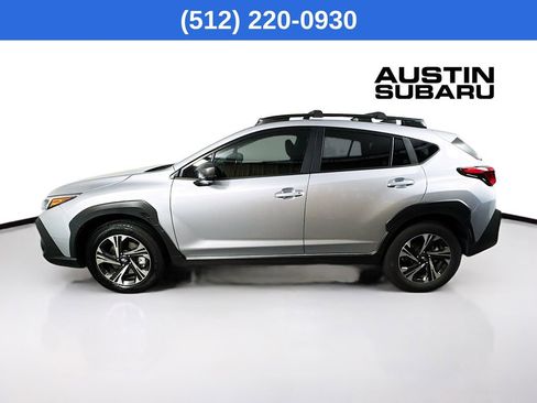 Used 2024 Subaru Crosstrek 2.0i Premium image 5