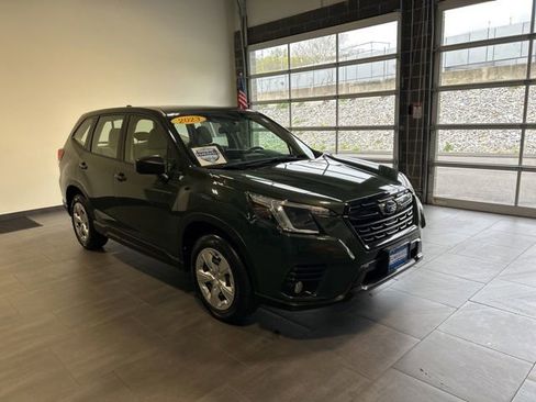 Used 2023 Subaru Forester AWD/4WD image 3
