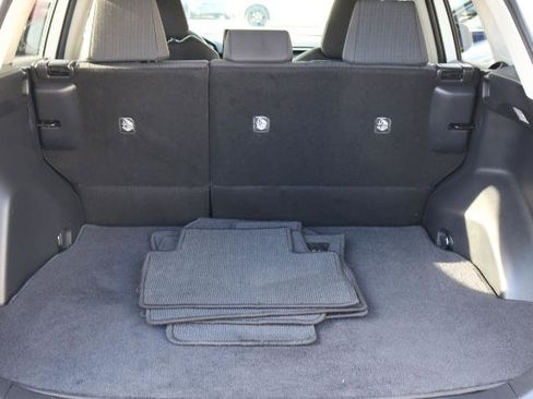 Used 2021 Toyota RAV4 LE image 23