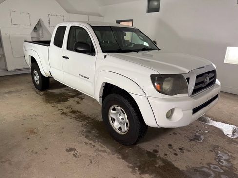 Used 2009 Toyota Tacoma 4x4 Access Cab V6 image 7