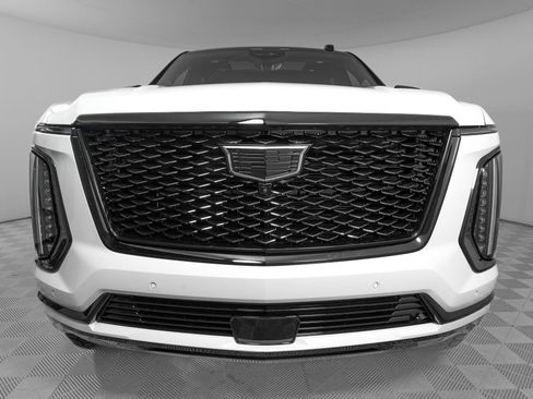 Used 2026 Cadillac Escalade Platinum Sport w/ LPO, Floor Liner Package image 3